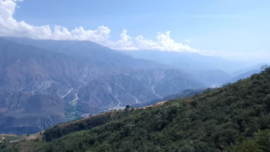 Rainbow‑coloured Caño Cristales river in Meta, Colombia